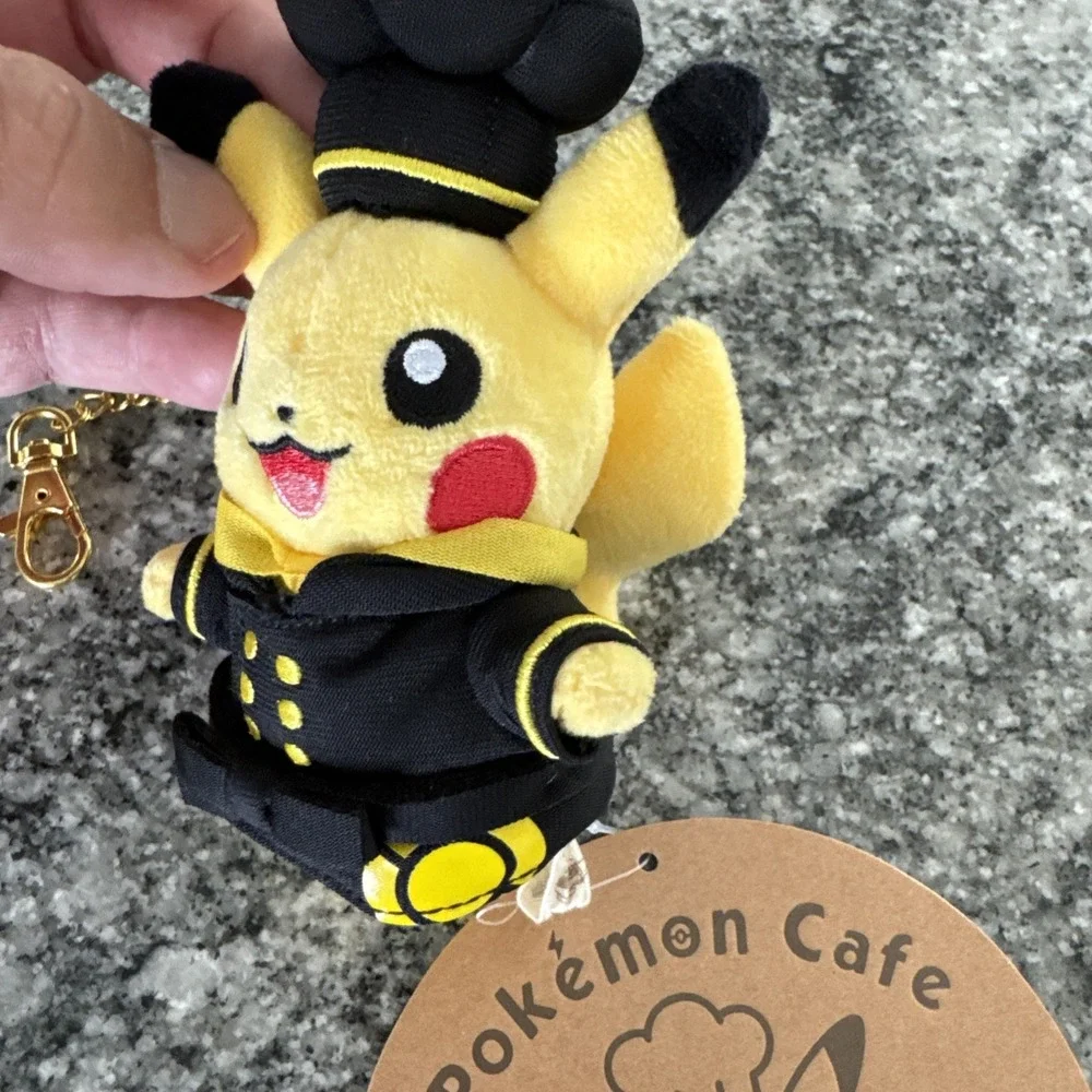 POKEMON CENTER CAFÉ 2020 JAPAN EXCL BLACK CHEF PIKACHU KEYCHAIN W/TAG #Bin5